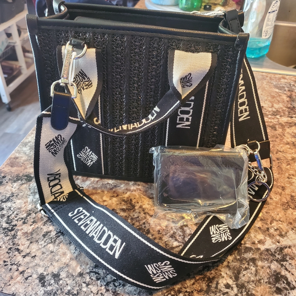 Steve Madden Black Crossbody Bag with Card Holder